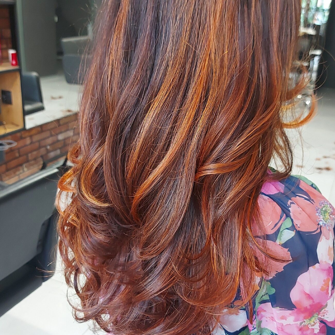 Miedziane ombre z falami